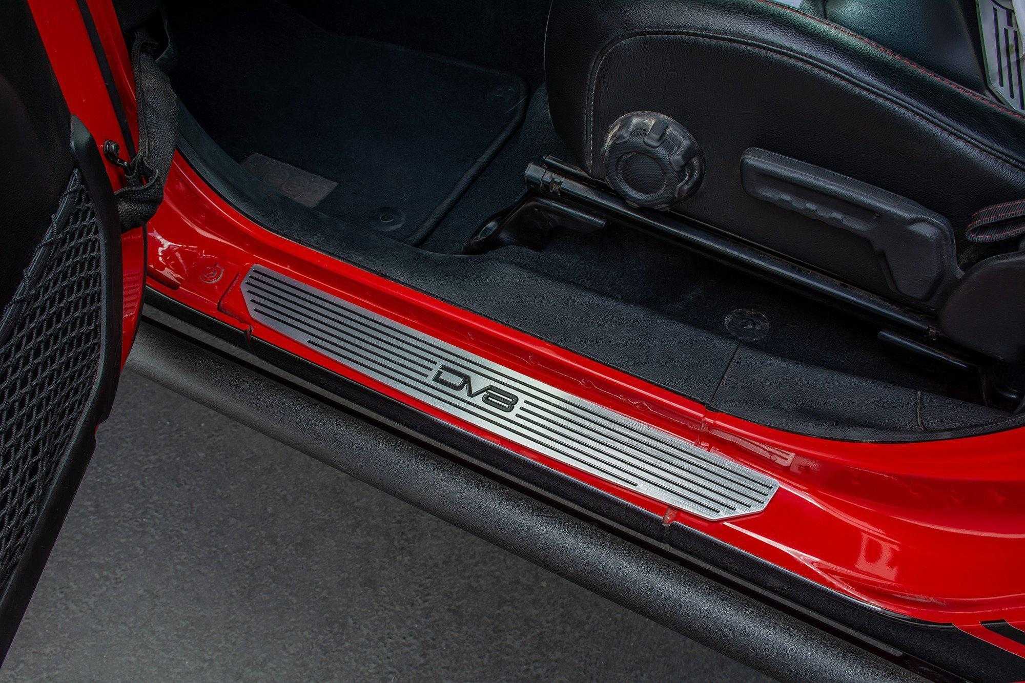 DV8 2018-2024 Jeep JL & 2020-2024 JT Sill Plates | Front - D-JL-180014-SIL2